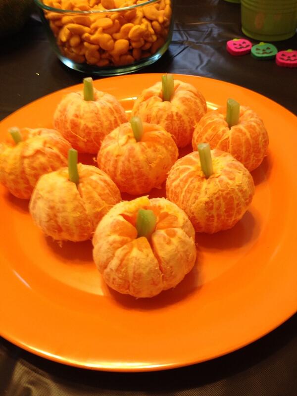 Healthy Halloween Snacks: Tangerine Pumpkins