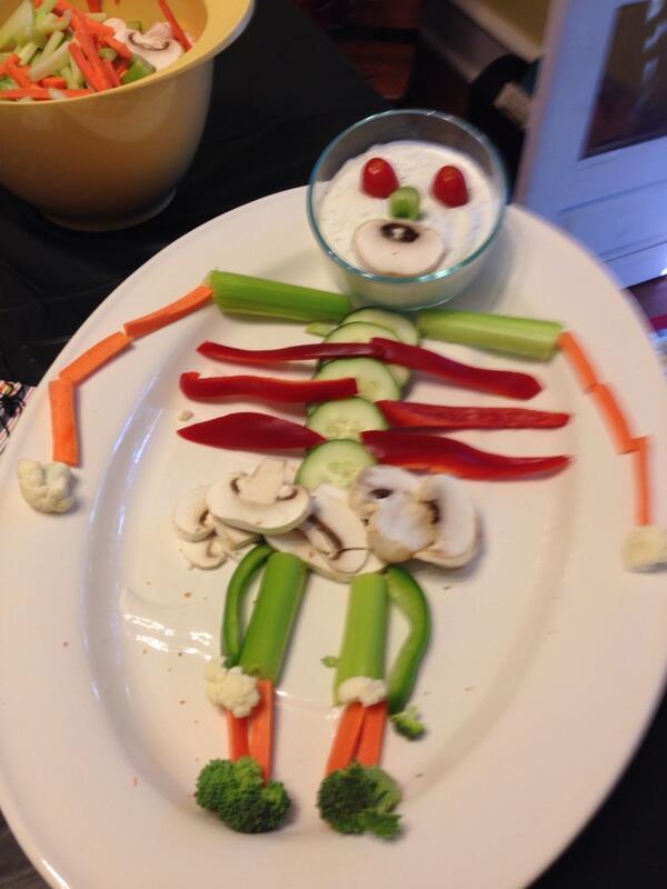 Healthy Halloween Snacks: Skeleton Veggies & Dip 